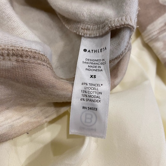 Athleta XS Camo Sweater Pullover Cream / Tan Crew Neck Soft - Picture 4 of 6